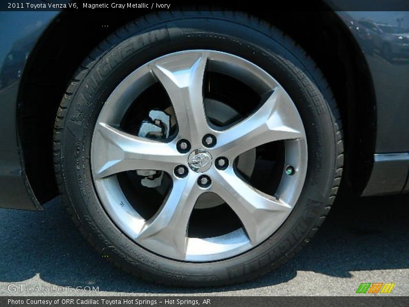 Magnetic Gray Metallic / Ivory 2011 Toyota Venza V6