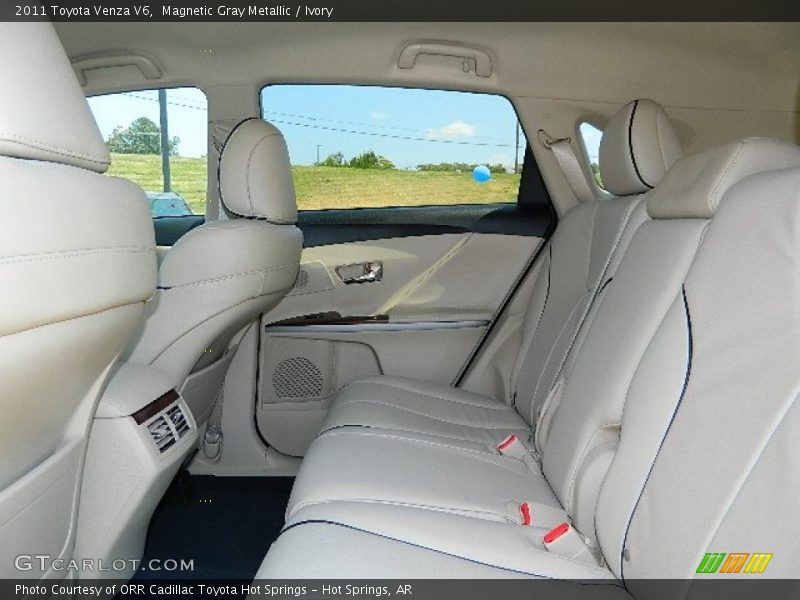 Magnetic Gray Metallic / Ivory 2011 Toyota Venza V6