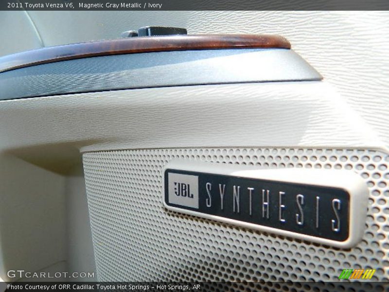 Magnetic Gray Metallic / Ivory 2011 Toyota Venza V6
