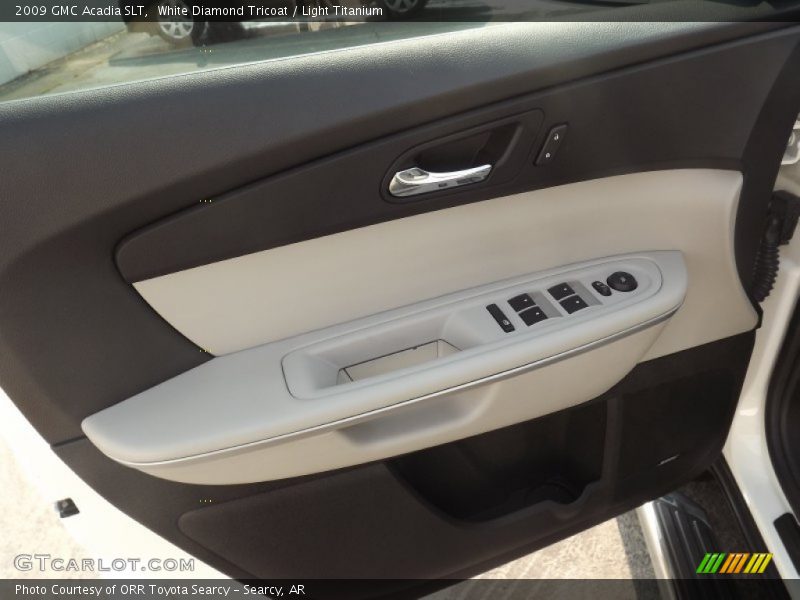White Diamond Tricoat / Light Titanium 2009 GMC Acadia SLT