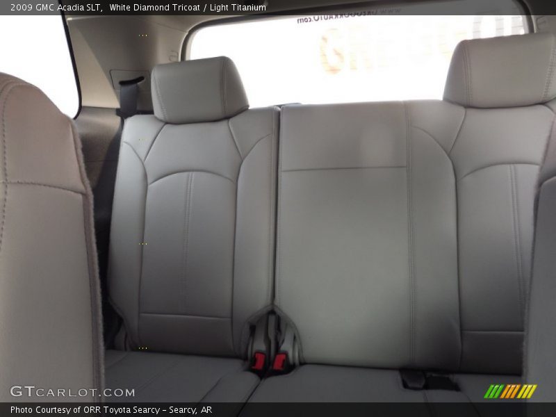 White Diamond Tricoat / Light Titanium 2009 GMC Acadia SLT