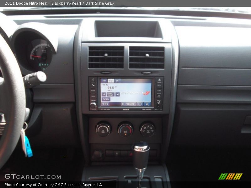 Blackberry Pearl / Dark Slate Gray 2011 Dodge Nitro Heat