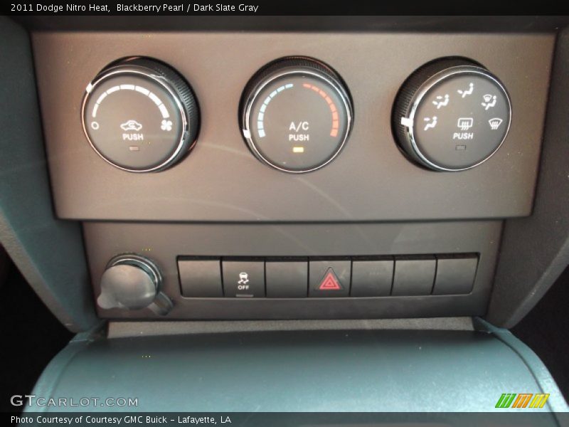 Blackberry Pearl / Dark Slate Gray 2011 Dodge Nitro Heat