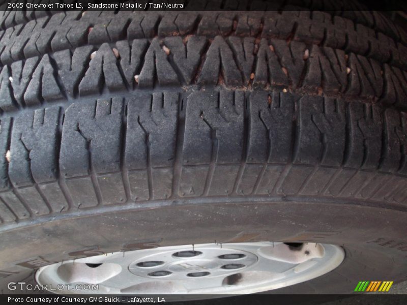 Sandstone Metallic / Tan/Neutral 2005 Chevrolet Tahoe LS