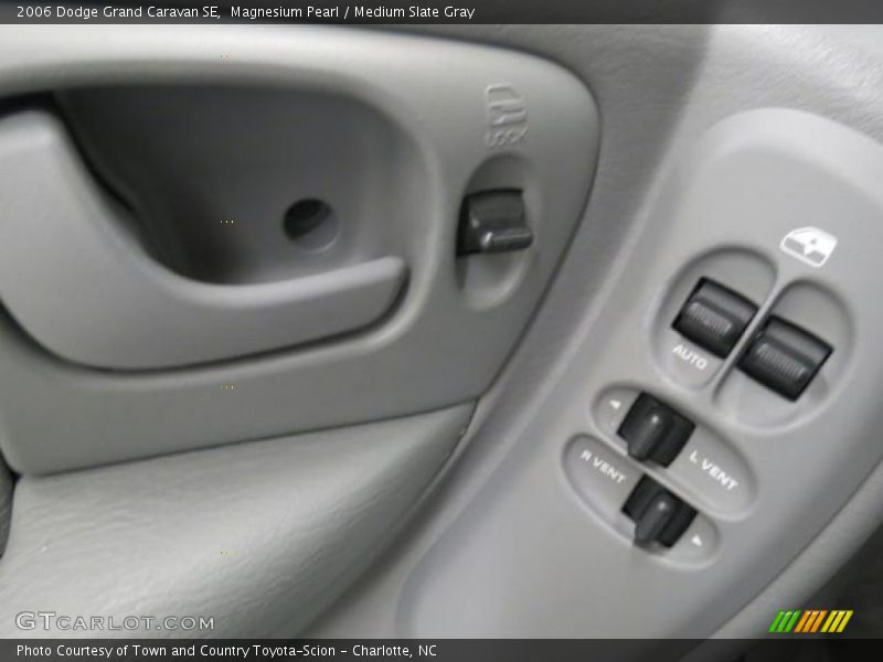 Magnesium Pearl / Medium Slate Gray 2006 Dodge Grand Caravan SE