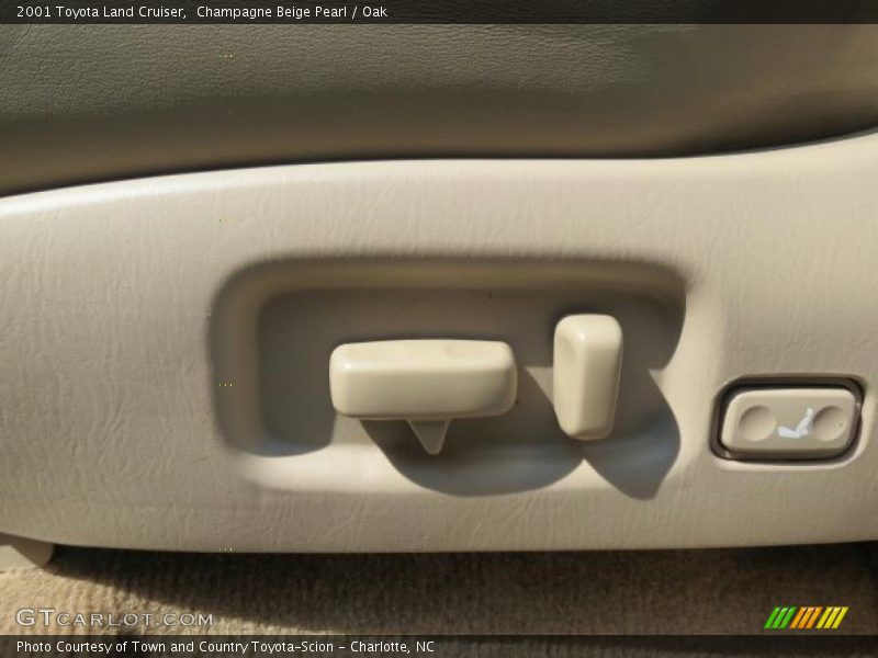 Champagne Beige Pearl / Oak 2001 Toyota Land Cruiser