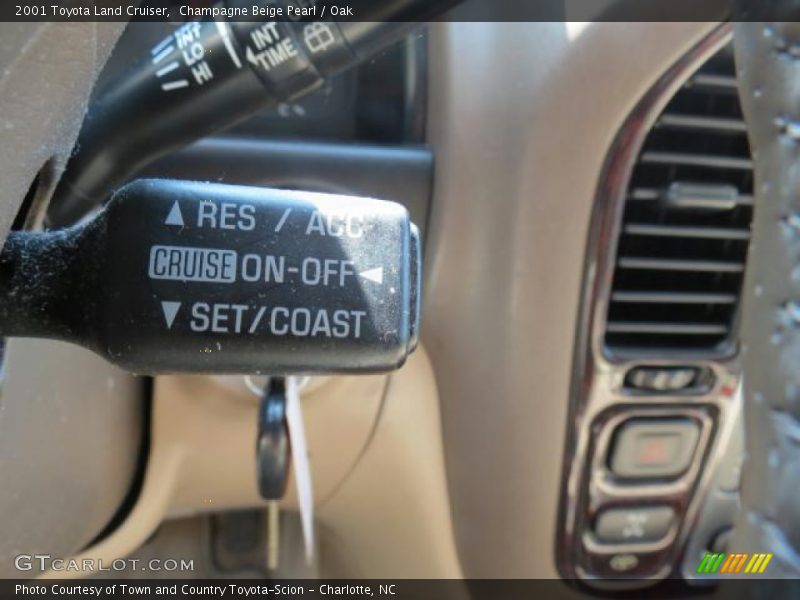Champagne Beige Pearl / Oak 2001 Toyota Land Cruiser