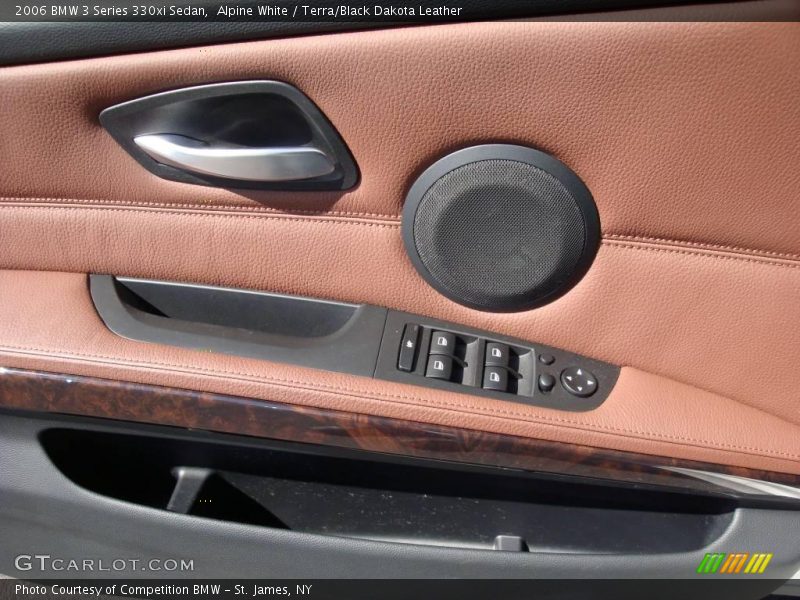 Alpine White / Terra/Black Dakota Leather 2006 BMW 3 Series 330xi Sedan