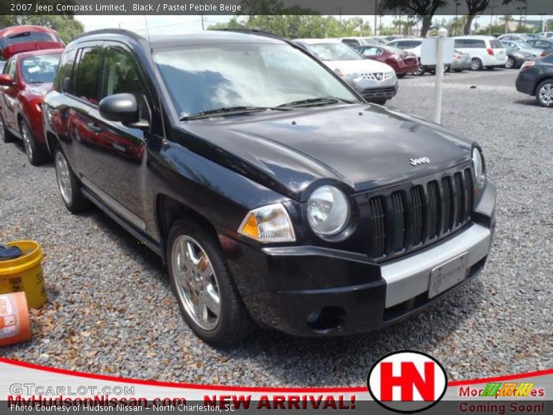 Black / Pastel Pebble Beige 2007 Jeep Compass Limited