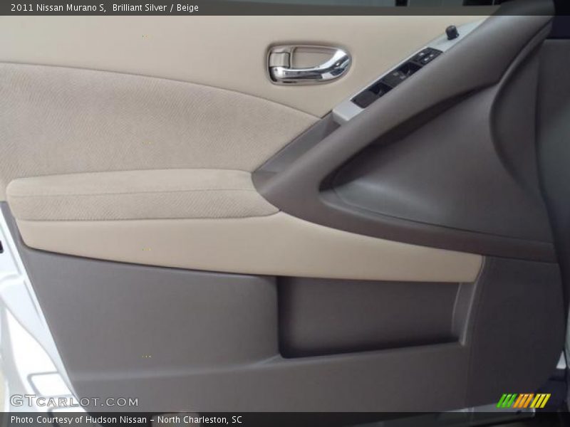 Brilliant Silver / Beige 2011 Nissan Murano S
