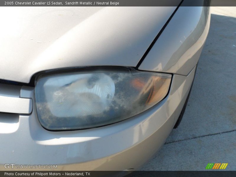 Sandrift Metallic / Neutral Beige 2005 Chevrolet Cavalier LS Sedan