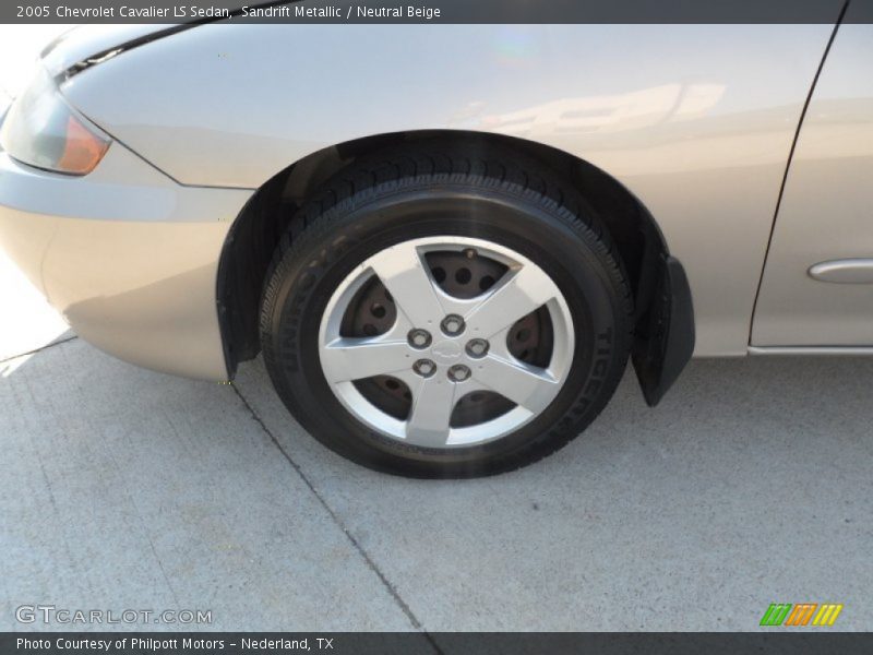 Sandrift Metallic / Neutral Beige 2005 Chevrolet Cavalier LS Sedan