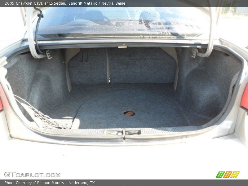 Sandrift Metallic / Neutral Beige 2005 Chevrolet Cavalier LS Sedan