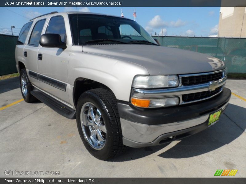 Silver Birch Metallic / Gray/Dark Charcoal 2004 Chevrolet Tahoe