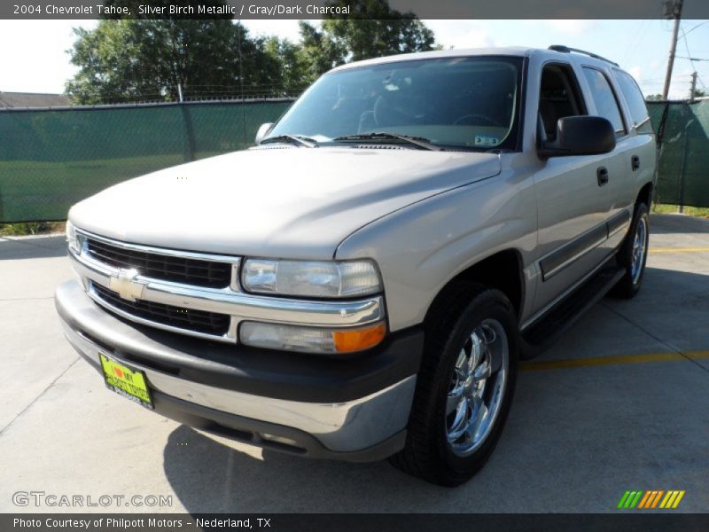 Silver Birch Metallic / Gray/Dark Charcoal 2004 Chevrolet Tahoe