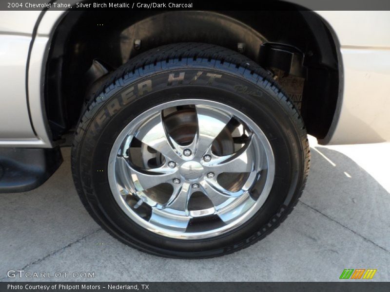 Silver Birch Metallic / Gray/Dark Charcoal 2004 Chevrolet Tahoe