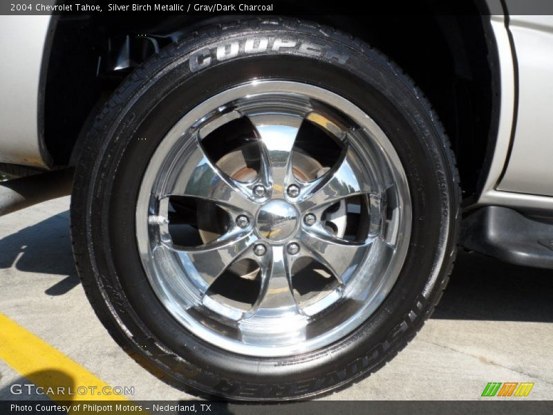 Silver Birch Metallic / Gray/Dark Charcoal 2004 Chevrolet Tahoe