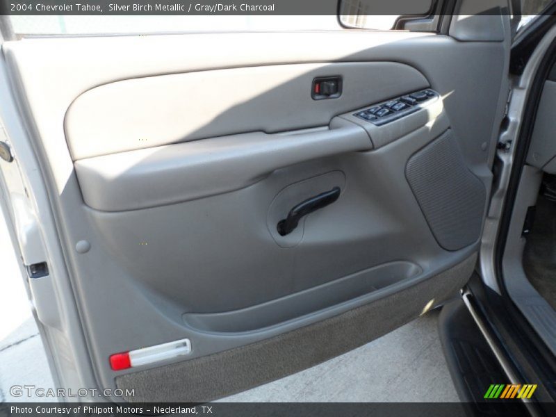 Silver Birch Metallic / Gray/Dark Charcoal 2004 Chevrolet Tahoe