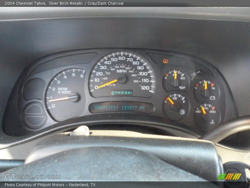 Silver Birch Metallic / Gray/Dark Charcoal 2004 Chevrolet Tahoe