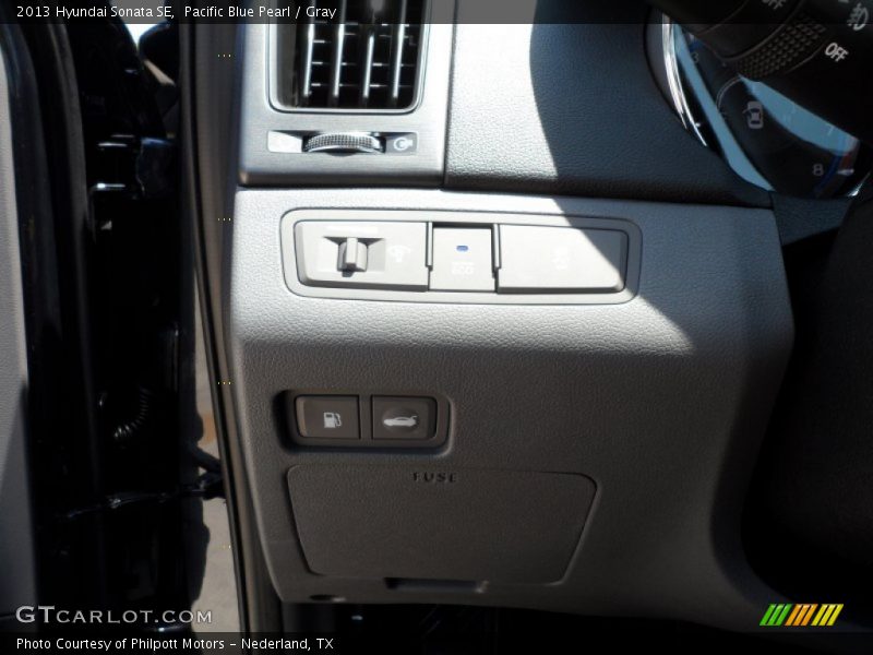 Pacific Blue Pearl / Gray 2013 Hyundai Sonata SE