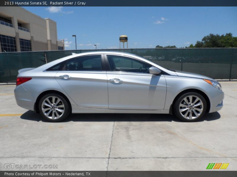 Radiant Silver / Gray 2013 Hyundai Sonata SE