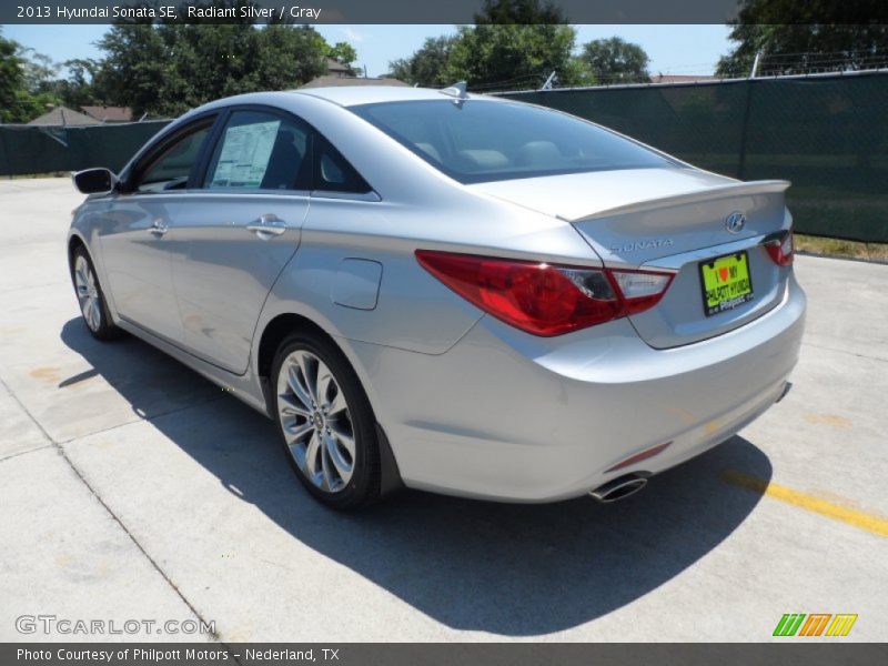 Radiant Silver / Gray 2013 Hyundai Sonata SE