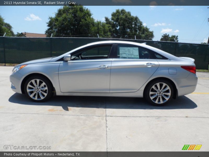 Radiant Silver / Gray 2013 Hyundai Sonata SE