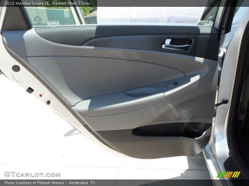 Radiant Silver / Gray 2013 Hyundai Sonata SE
