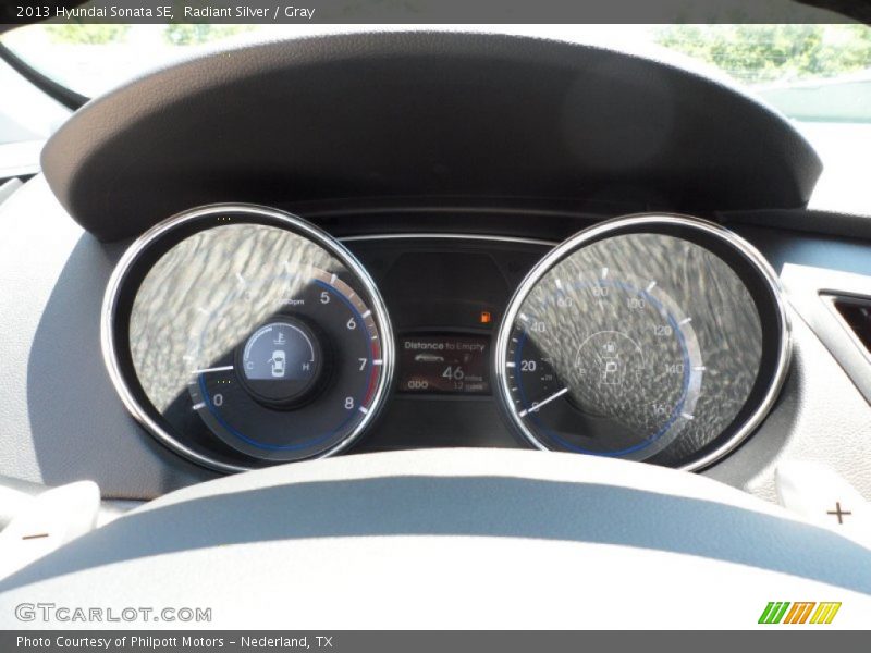 Radiant Silver / Gray 2013 Hyundai Sonata SE