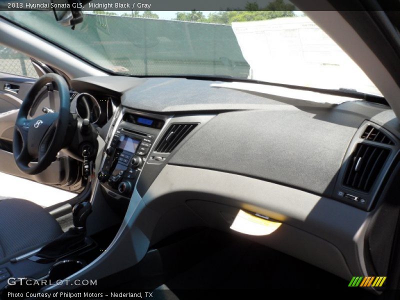 Midnight Black / Gray 2013 Hyundai Sonata GLS