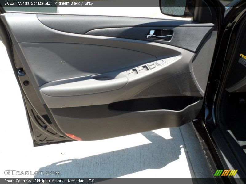Midnight Black / Gray 2013 Hyundai Sonata GLS