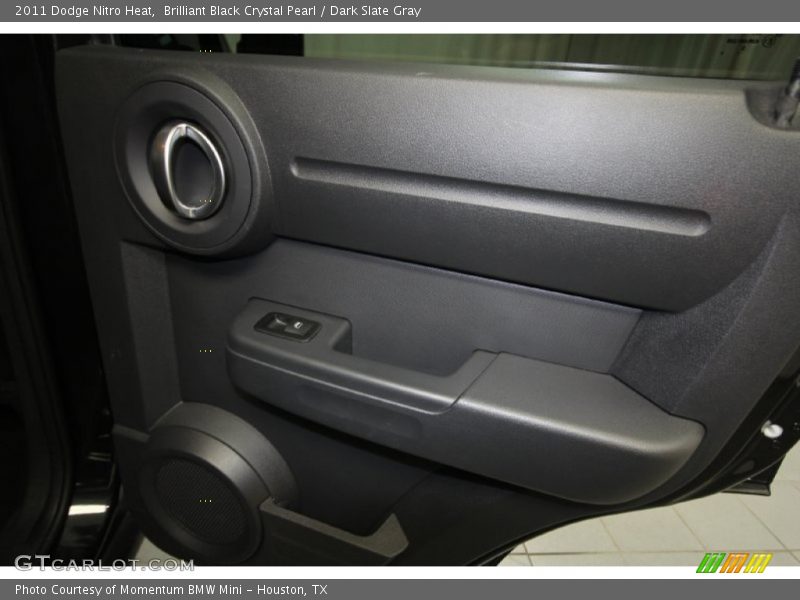 Brilliant Black Crystal Pearl / Dark Slate Gray 2011 Dodge Nitro Heat