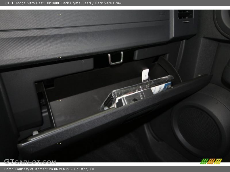 Brilliant Black Crystal Pearl / Dark Slate Gray 2011 Dodge Nitro Heat