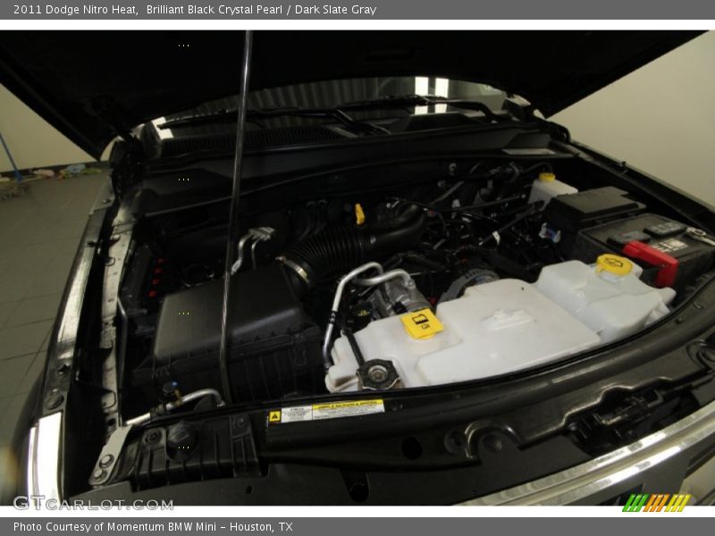 Brilliant Black Crystal Pearl / Dark Slate Gray 2011 Dodge Nitro Heat