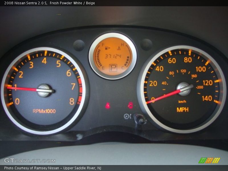 Fresh Powder White / Beige 2008 Nissan Sentra 2.0 S