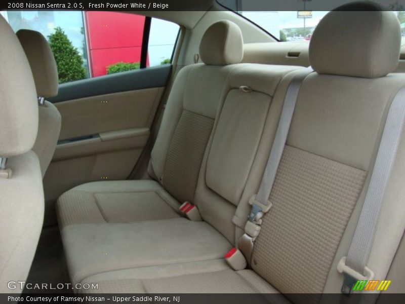Fresh Powder White / Beige 2008 Nissan Sentra 2.0 S
