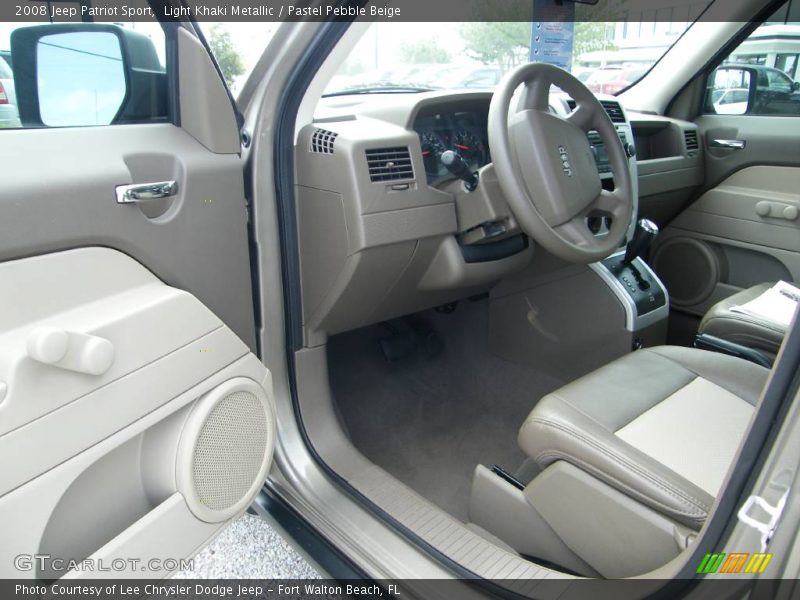 Light Khaki Metallic / Pastel Pebble Beige 2008 Jeep Patriot Sport