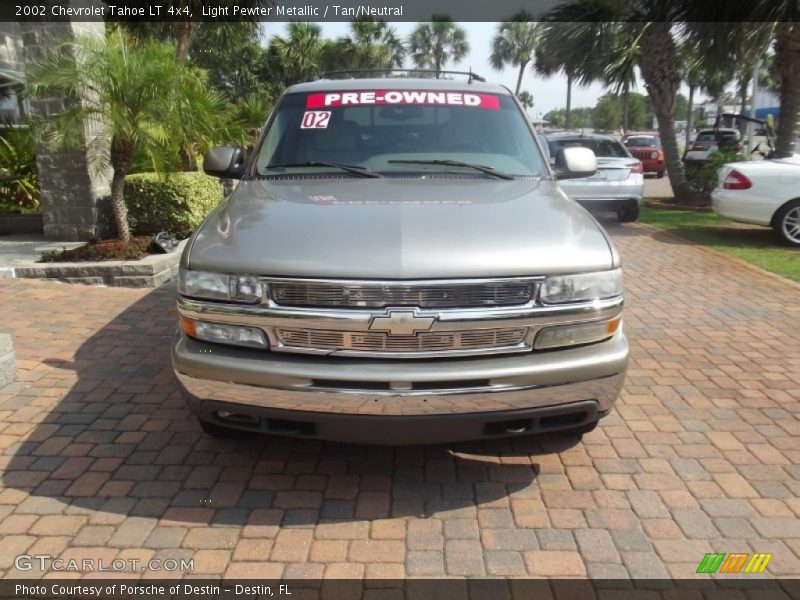 Light Pewter Metallic / Tan/Neutral 2002 Chevrolet Tahoe LT 4x4