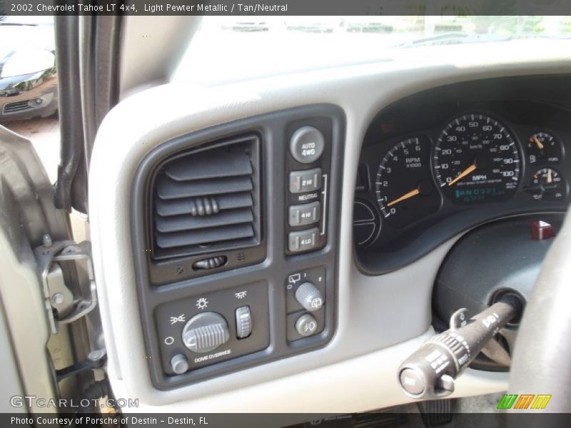 Light Pewter Metallic / Tan/Neutral 2002 Chevrolet Tahoe LT 4x4