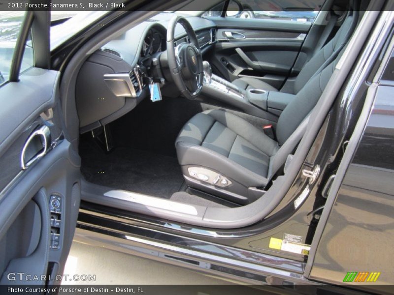 Black / Black 2012 Porsche Panamera S