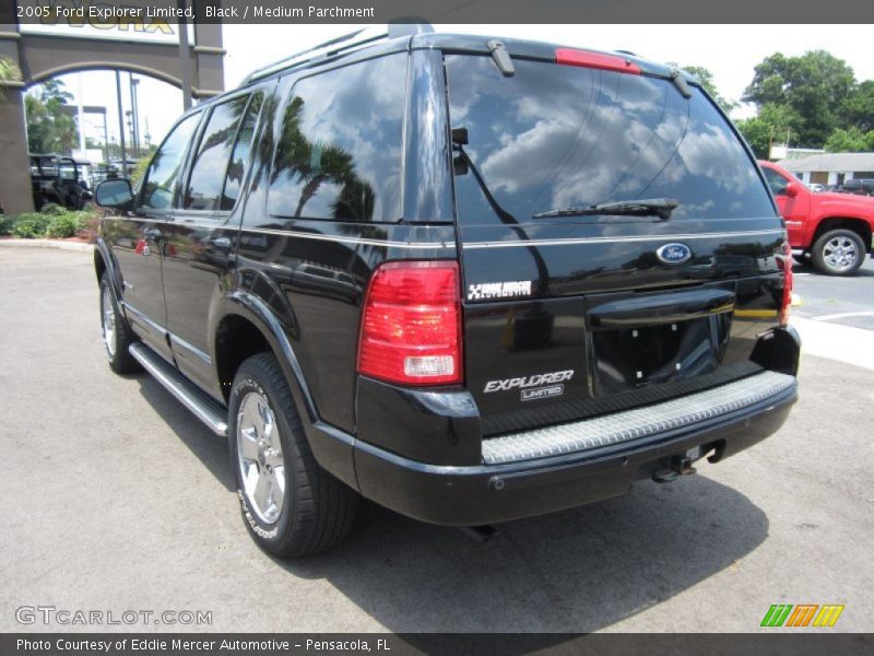 Black / Medium Parchment 2005 Ford Explorer Limited