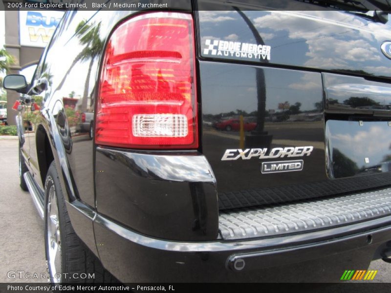 Black / Medium Parchment 2005 Ford Explorer Limited