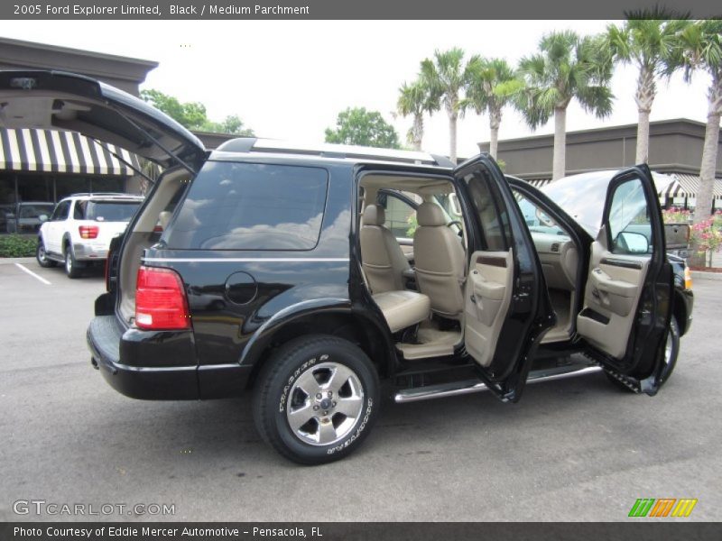 Black / Medium Parchment 2005 Ford Explorer Limited