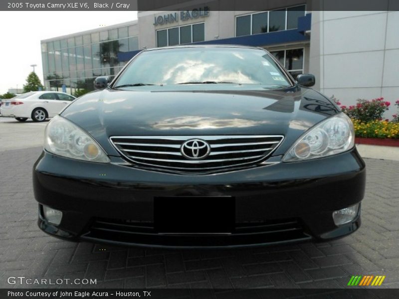 Black / Gray 2005 Toyota Camry XLE V6