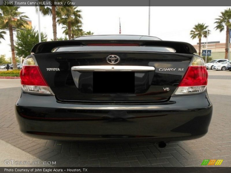 Black / Gray 2005 Toyota Camry XLE V6