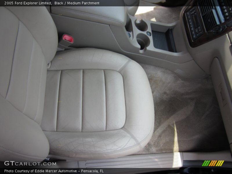 Black / Medium Parchment 2005 Ford Explorer Limited