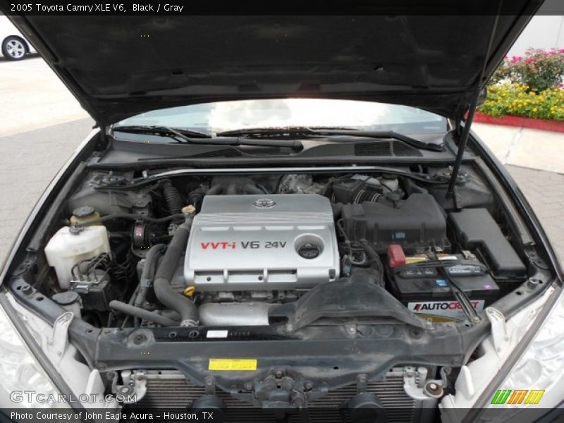 Black / Gray 2005 Toyota Camry XLE V6