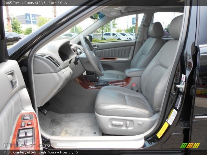 Black / Gray 2005 Toyota Camry XLE V6