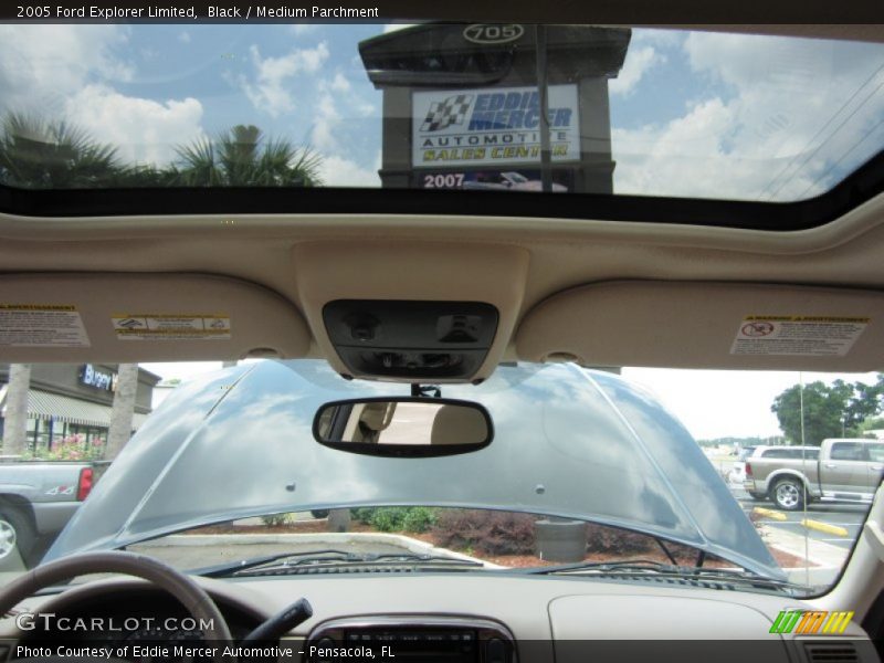 Black / Medium Parchment 2005 Ford Explorer Limited