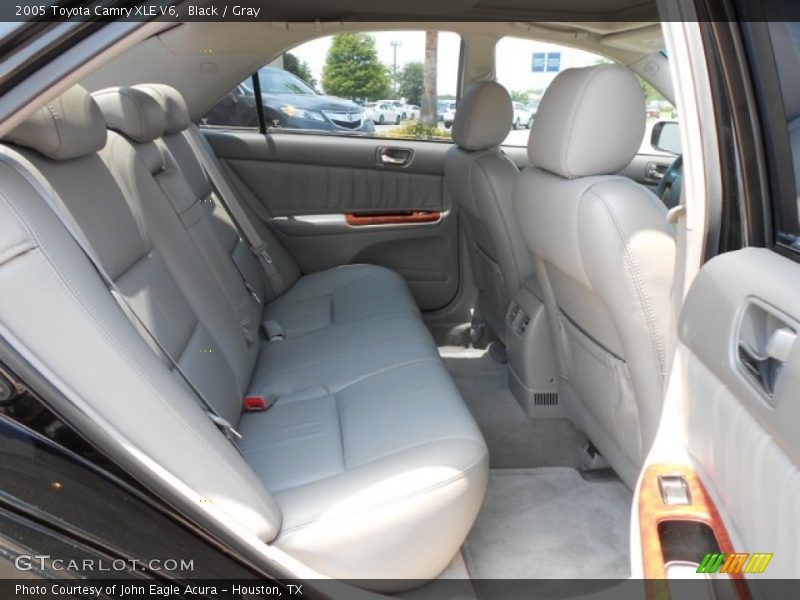 Black / Gray 2005 Toyota Camry XLE V6